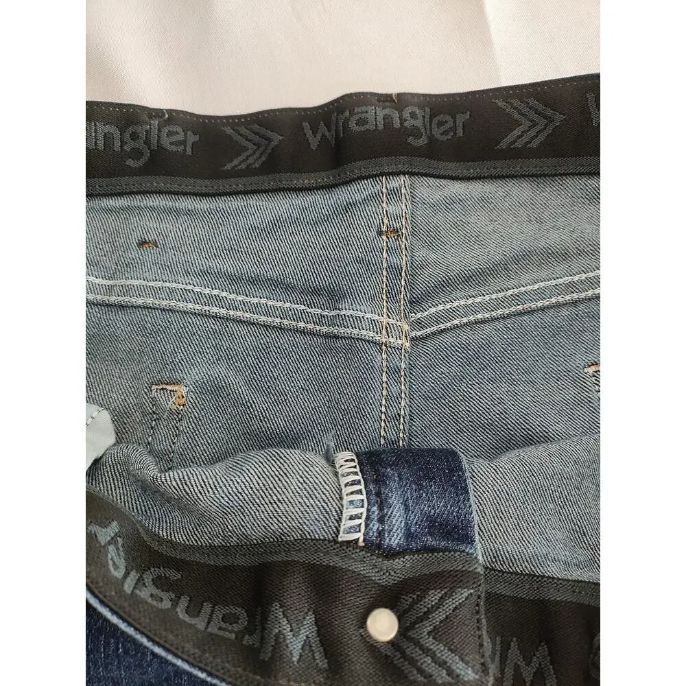 Wrangler Authentic Jeans Mens 38x29 Regular Fit Blue Dark Wash Denim